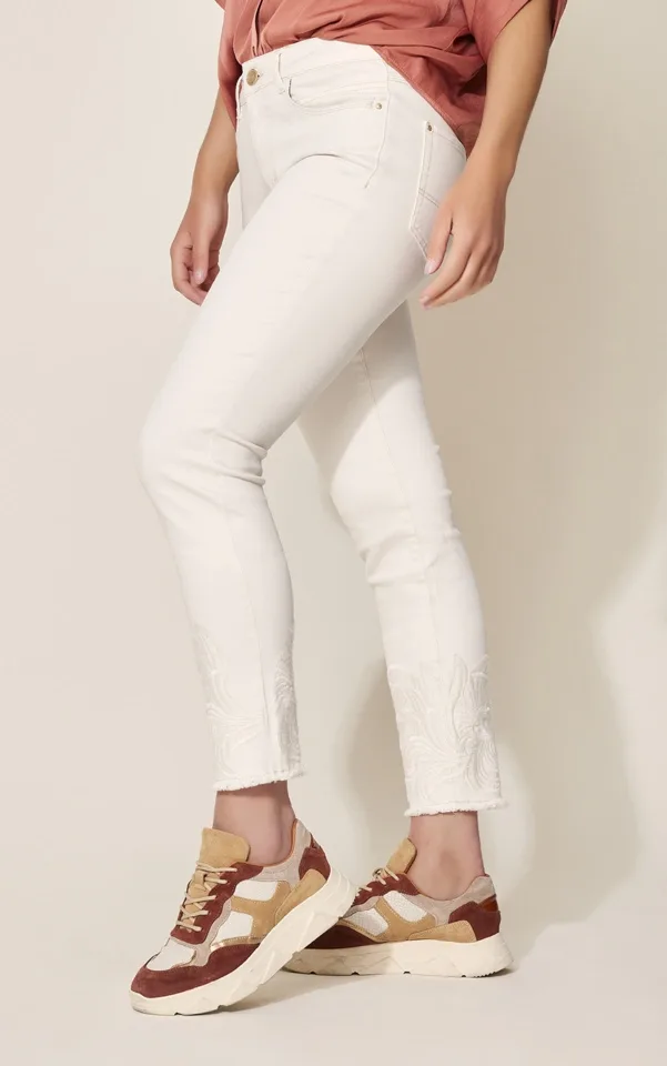 Para Mi Broek: Celine Lace, Color Denim, Off White, broderie ( PARA.220 )