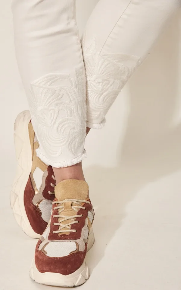 Para Mi Broek: Celine Lace, Color Denim, Off White, broderie ( PARA.220 )