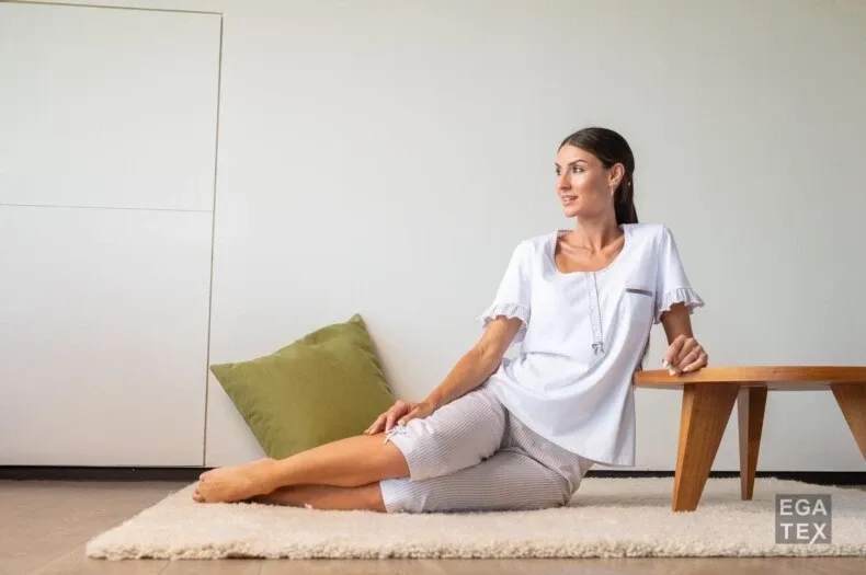 Egatex Dames Pyjama: Korte mouw / capri ( EGA.266 )