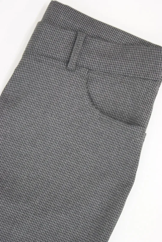 Diversa Broek: Mango ( elastiek in de lenden ) ( DIV.676 )