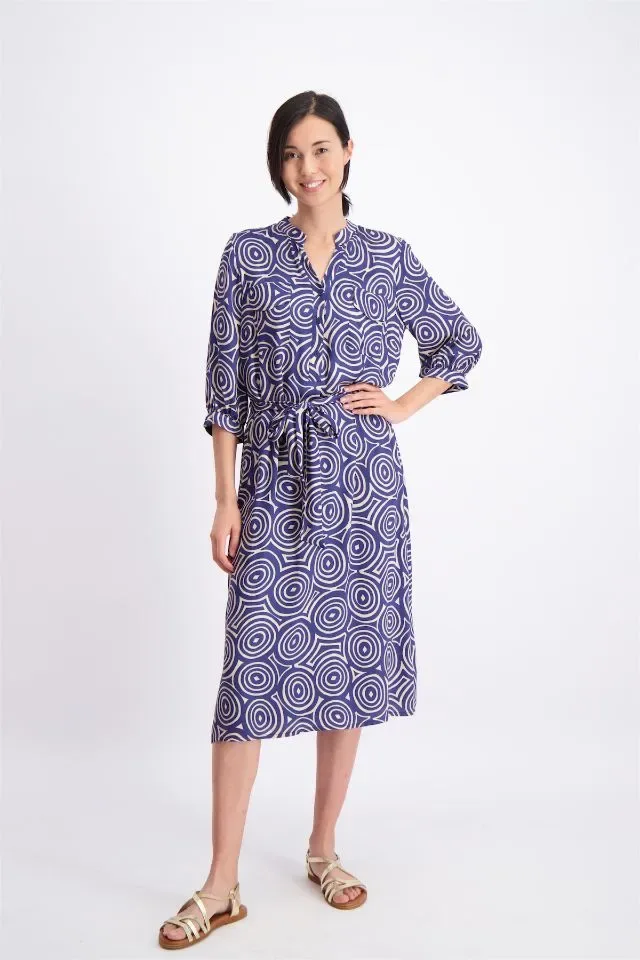 Signe Nature: Satijn blauw motief ( Signe.1156 )