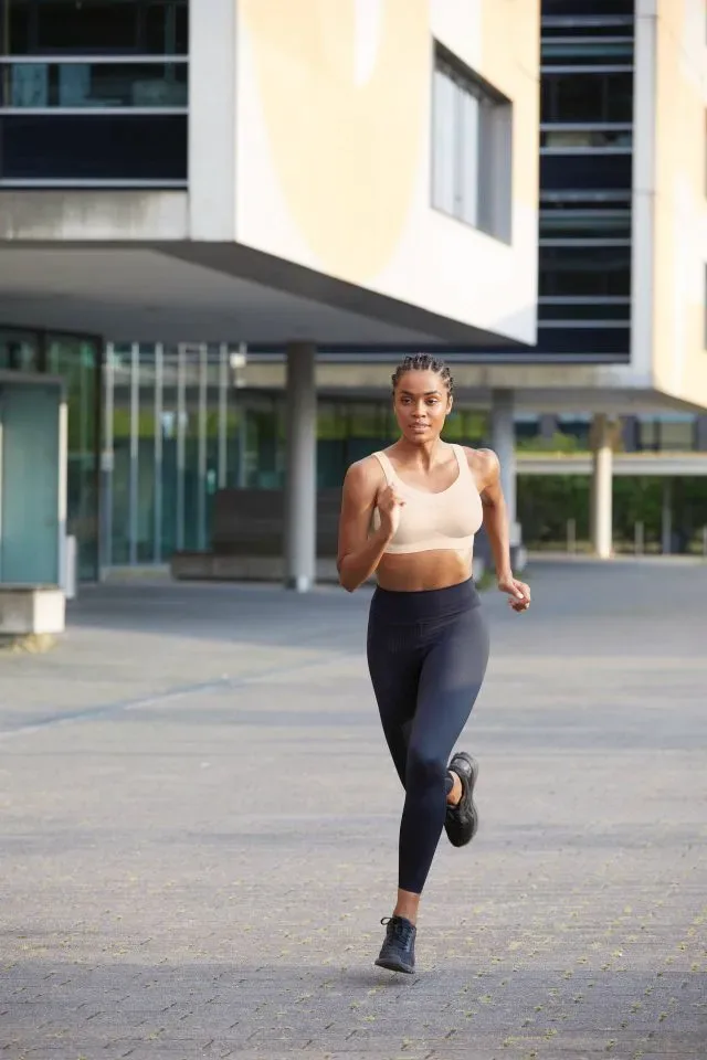 Anita Active SportBH: Momentum, Europese maten, Smart Rose  ( ANI.236 / ANI.237 )