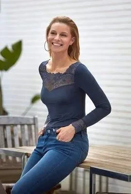 Janira Body GRETA: Blue Nuit met kant lange mouwen ( JAN.216 )
