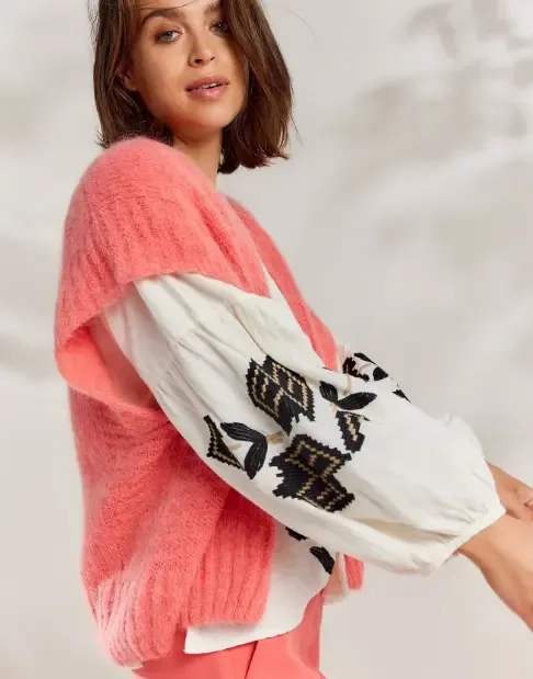 Summum Cardigan: Koraal kleur, Mouwloos, mohair ( SUM.69 )