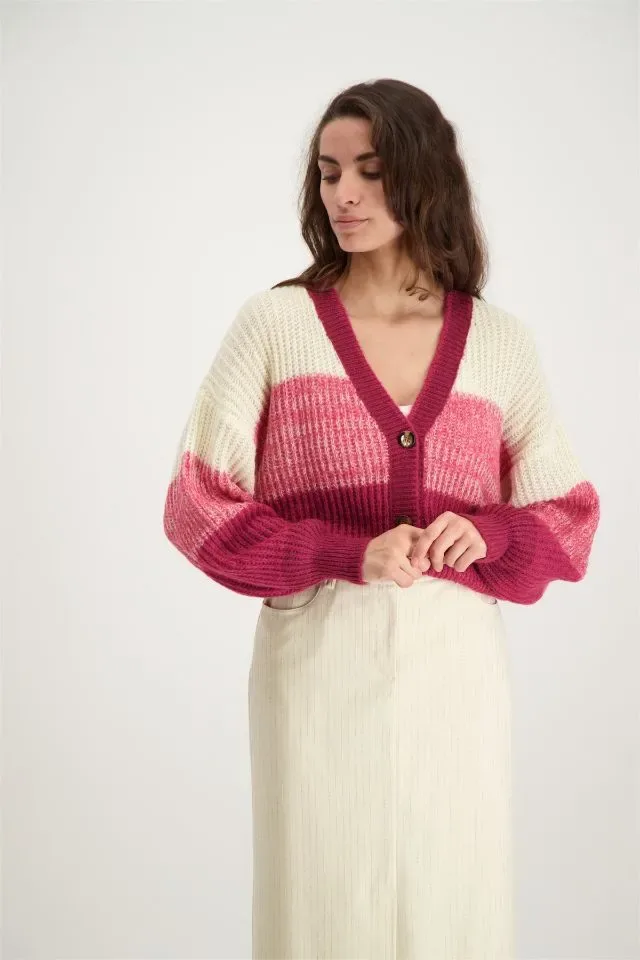 Signe Nature Cardigan met knopen: Ecru / Magenta ( Signe.1246 )