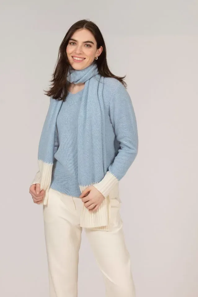 Punto Dames Trui: Licht blauw afgewerkt met ecru ( one.23 )