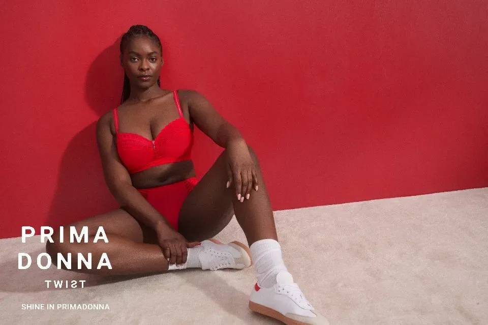 Prima Donna Twist String: East End, True Red, ( PDO.324 )