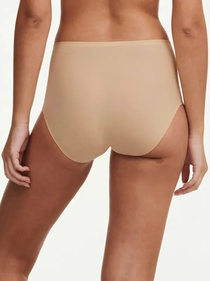 Chantelle softstretch Taille slip: Nude, Taille model, naadloos ( TU: XS/XL ) ( CHAN.10 )