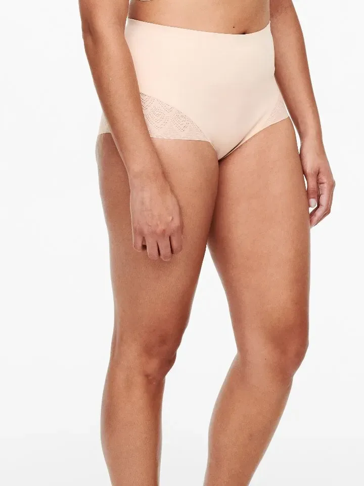 Chantelle Shaping full brief: Beige, corrigerend, taille slip ( CHAN.16 )