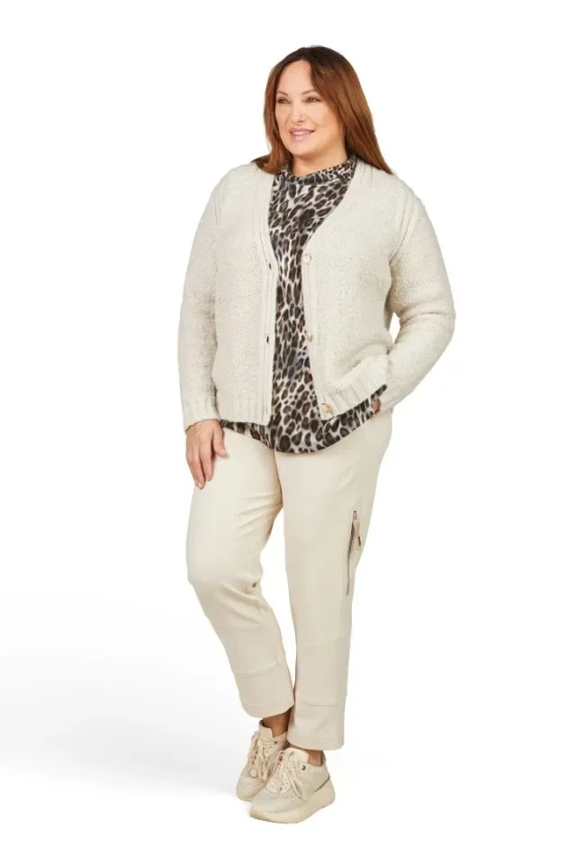 Mona Lisa Gilet: Ecru, met knopen, merino wol ( MONA.173 )