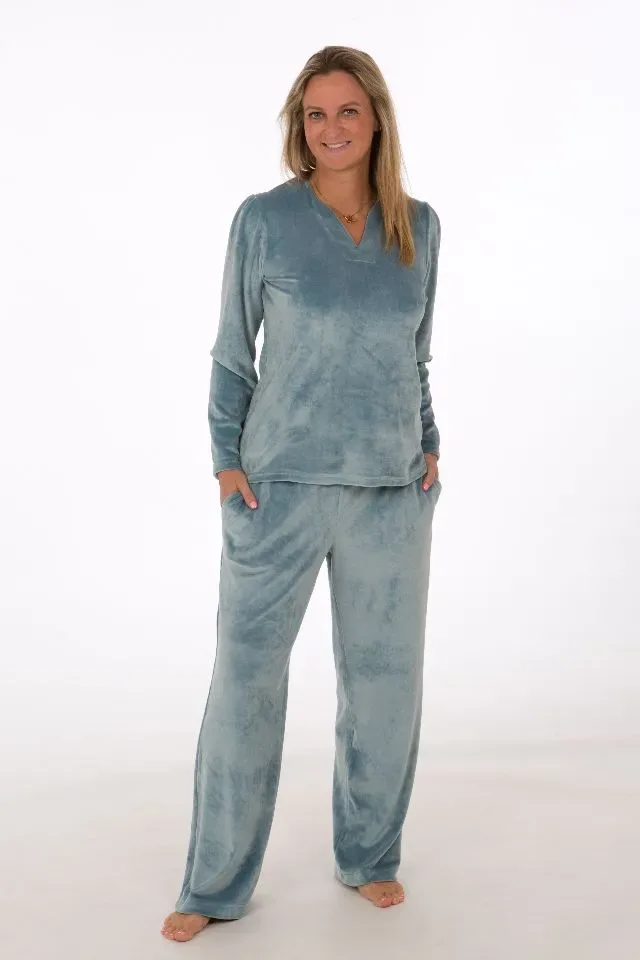 Perlina Dames pyjama: Donnel A, velours, Licht blauw ( LINA.94 )
