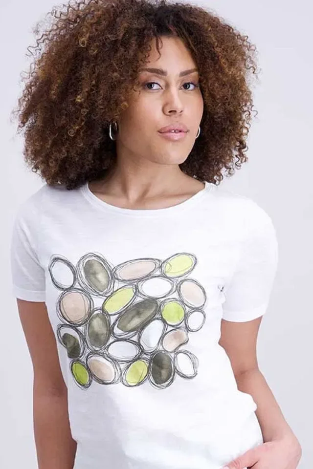 Signe Nature T-Shirt: Wit met kaki motief ( Signe.1375 )