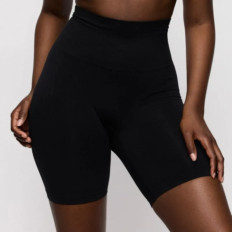Prima Donna Shape met billen: Nudda, Zwart ( PDO.507 )