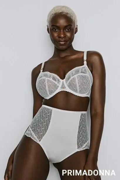 Prima Donna Slip special taille: Naica, Natuur, Hoog model ( PDO.515 )