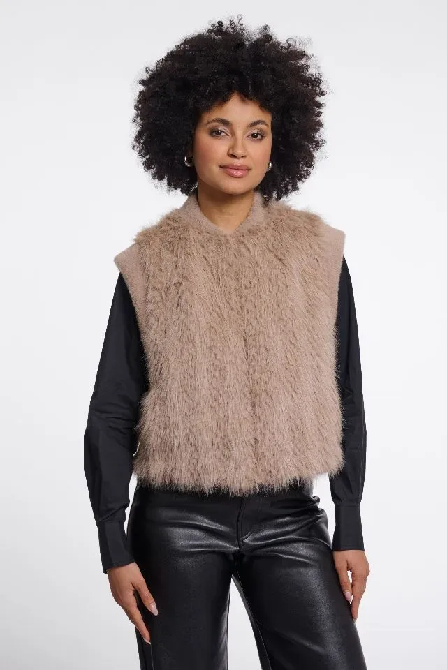 Rino & Pelle bodywarmer: Alvita, Oat ( beige ) kleur, bont ( RINO.113 )