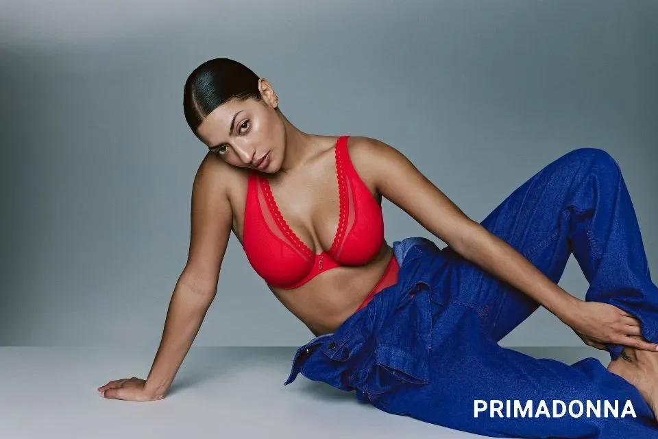 Prima Donna Twist BH Plunch: Wowgirl, True Red, Europese Maten ( PDO.627 )