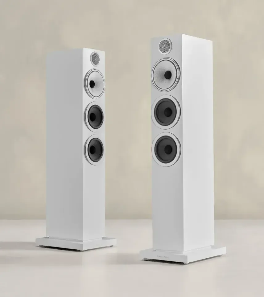 Bowers & Wilkens 704 S3