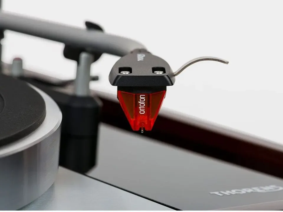 Thorens TD 1500 Walnut HG