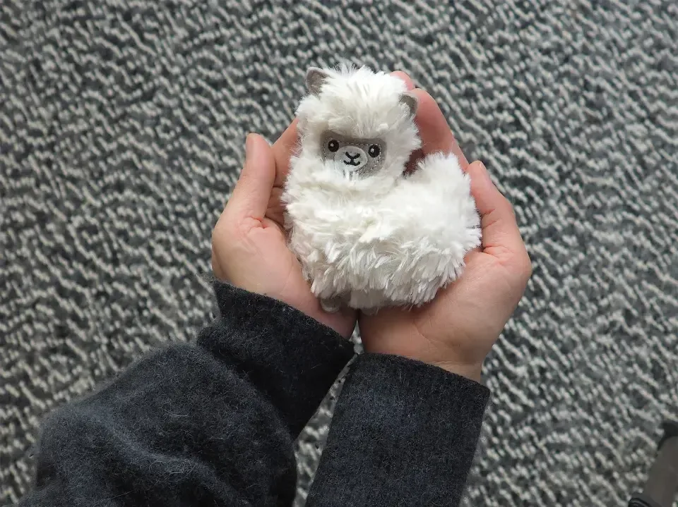 Bitten Design Handwarmer Lama Kersenpitkussen
