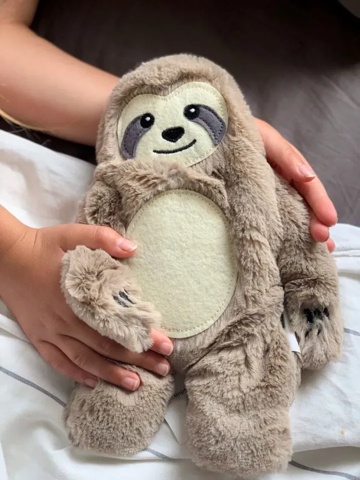 Bitten Design Luiaard Warmteknuffel Kersenpitkussen