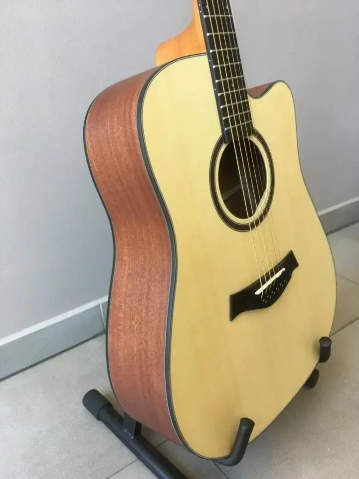 MAIA M-4CN western/folkgitaar met cutaway