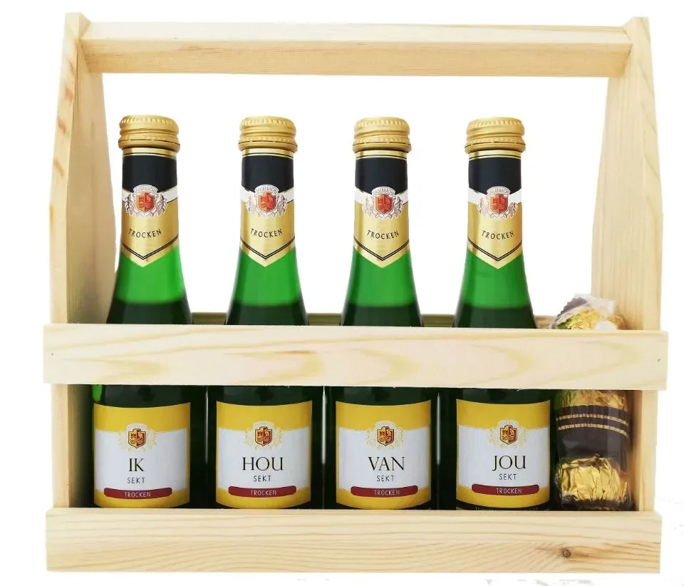 Schuimwijn : Ik Hou van Jou (4 flesjes) | Houten Kratje - Valentijscadeau